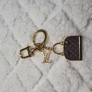 Gold Key and Bag Charms Design..Set of 4